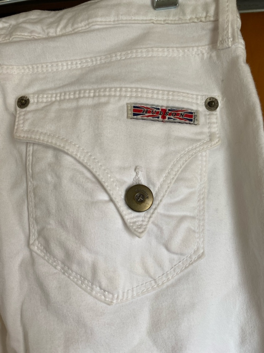 Hudson Jeans Women's 28/33” Straight-Leg White Denim Pants Flap Pockets Designer - Picture 6 of 13